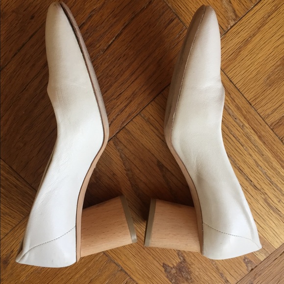 Barely worn cos heel - Picture 3 of 4